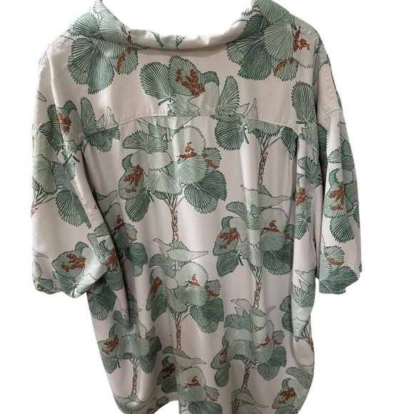 Tommy Bahama Hawaiian 100% Silk Short Sleeve Camp Shirt Size 3XL Original Fit - Picture 2 of 11